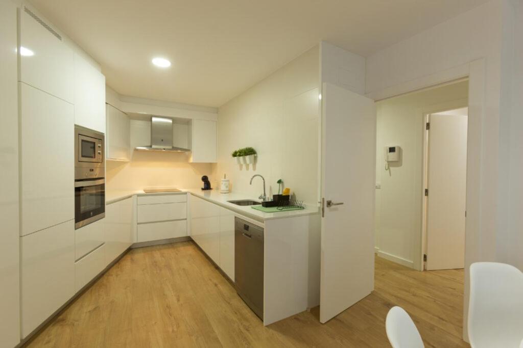 Apartamento Confot / Sbhome Ноя Екстериор снимка