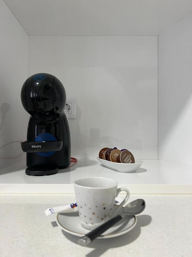 Apartamento Confot / Sbhome Ноя Екстериор снимка